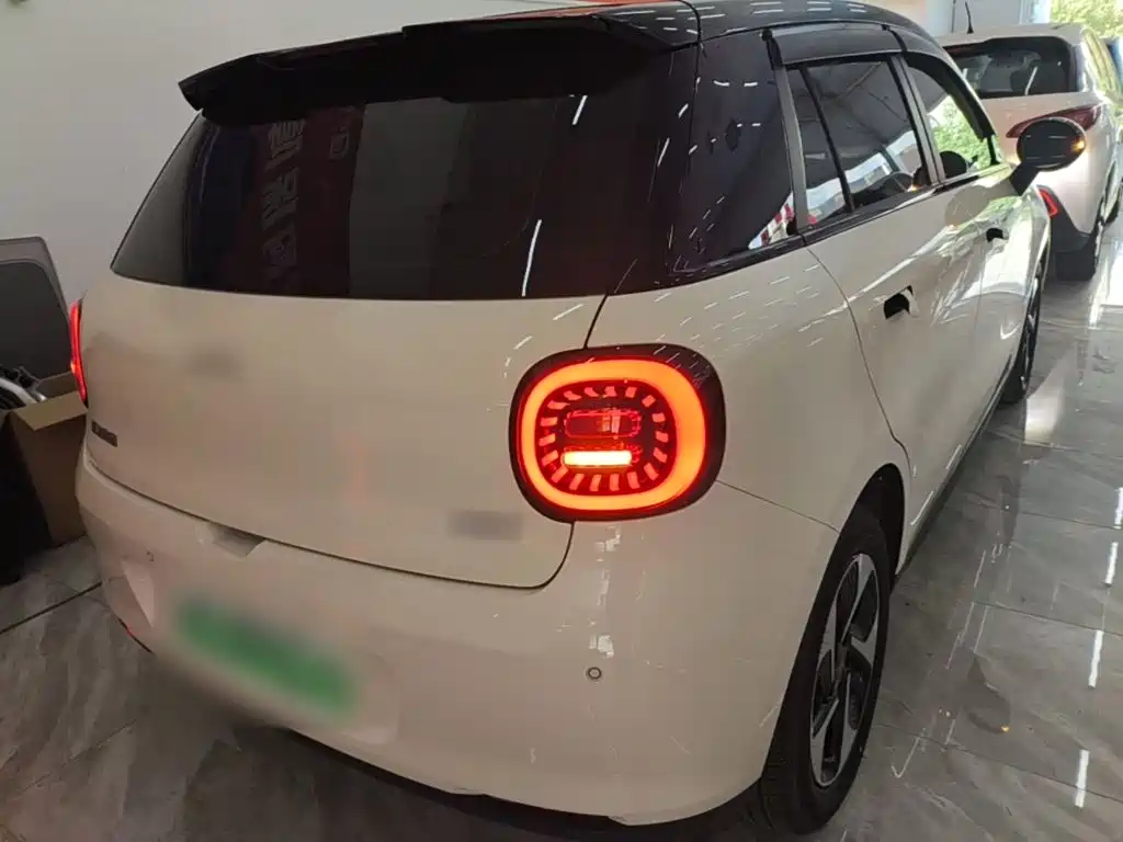 Yiwei 3 2024