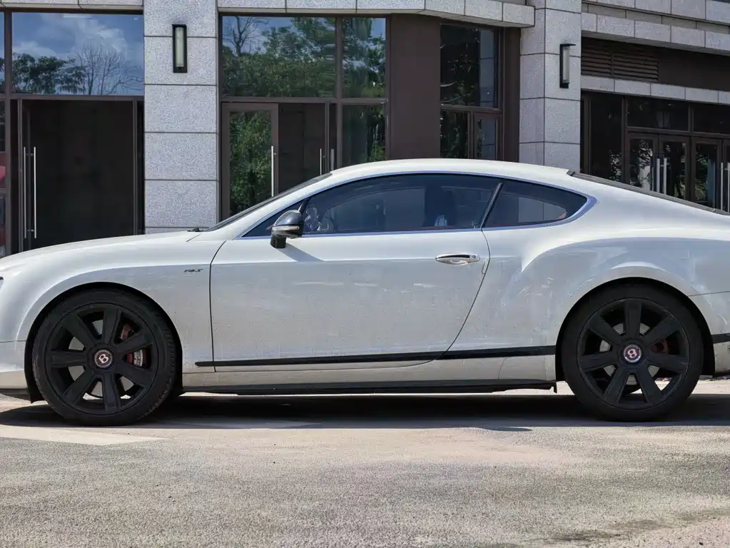 Bentley Continental 2015 — фото 3