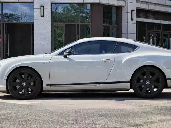 Bentley Continental 2015