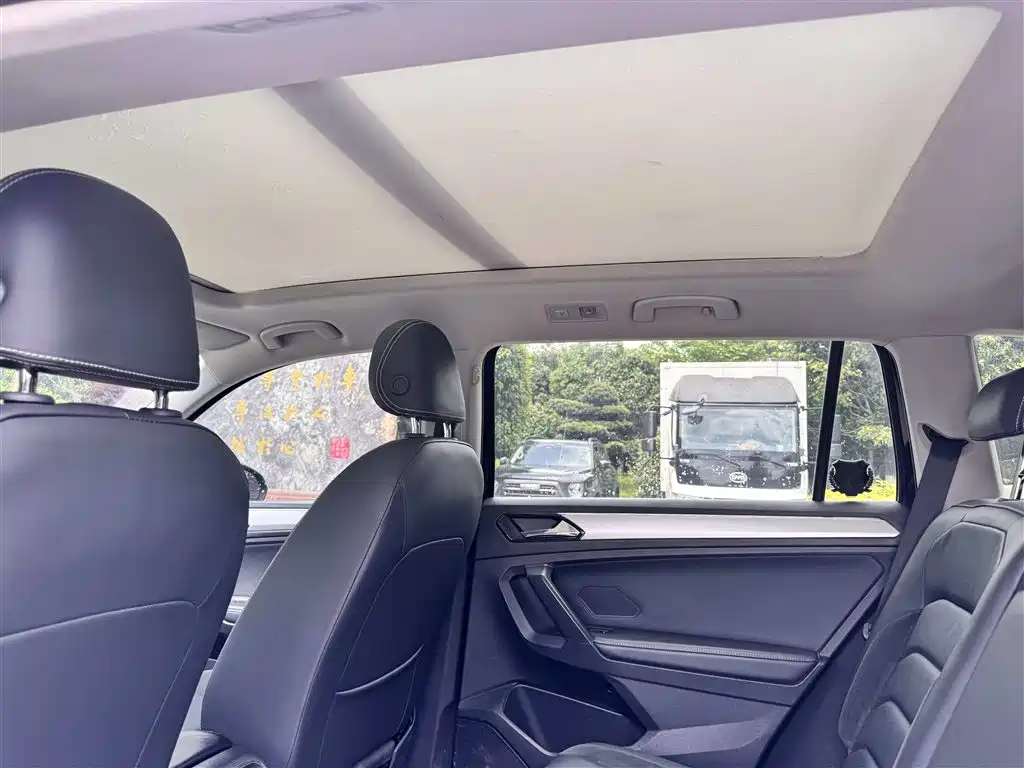 Volkswagen Tiguan L 2019 — фото 8