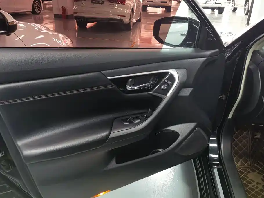 Nissan Teana 2018
