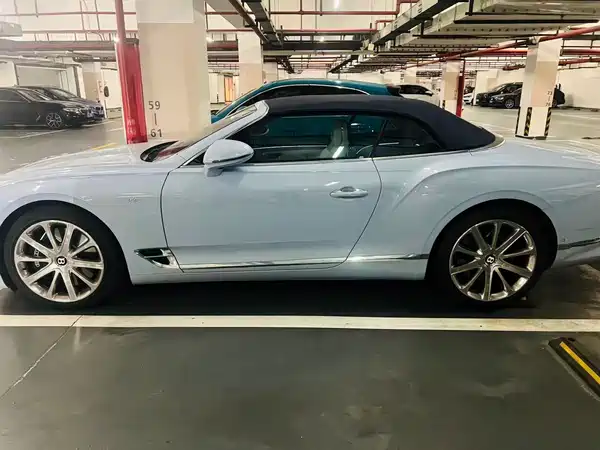 Bentley Continental 2022