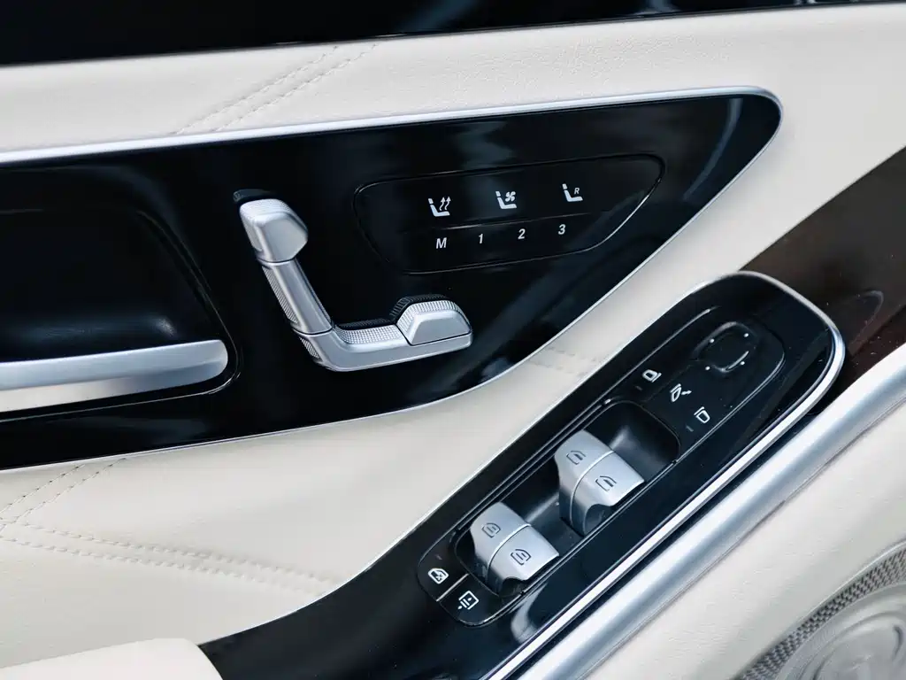Mercedes-Benz Maybach S-Class 2021 — фото 13