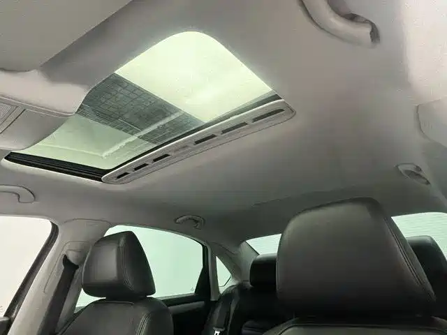 Volkswagen Passat 2015 — фото 14