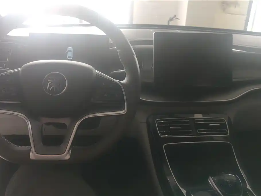 BYD Qin PLUS 2023 — фото 12