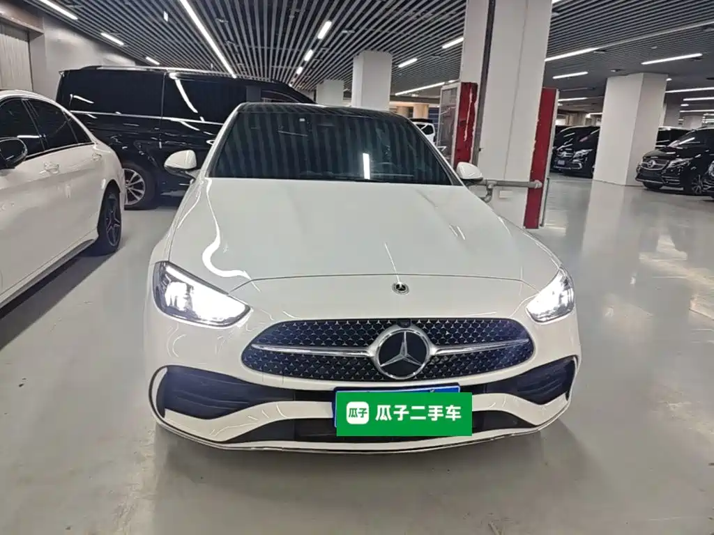 Mercedes-Benz C-Class 2023 — фото 3