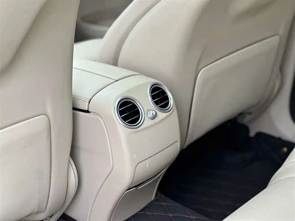Mercedes-Benz GLC 2017 — фото 12