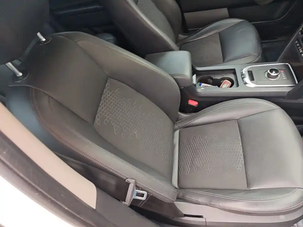 Land Rover Discovery Sport 2019 — фото 25