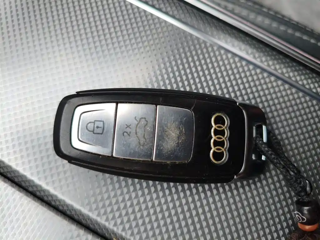Audi A6L 2023 — фото 12