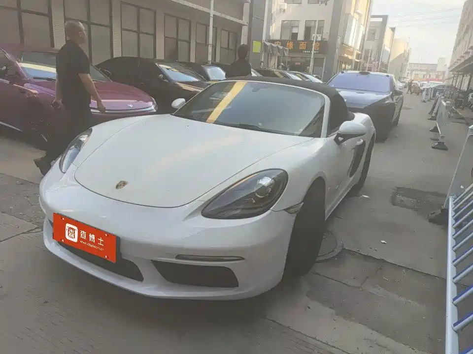 Porsche 718 2018 — фото 1