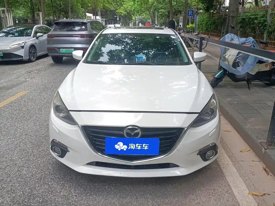 Mazda 3 Angkesela 2015