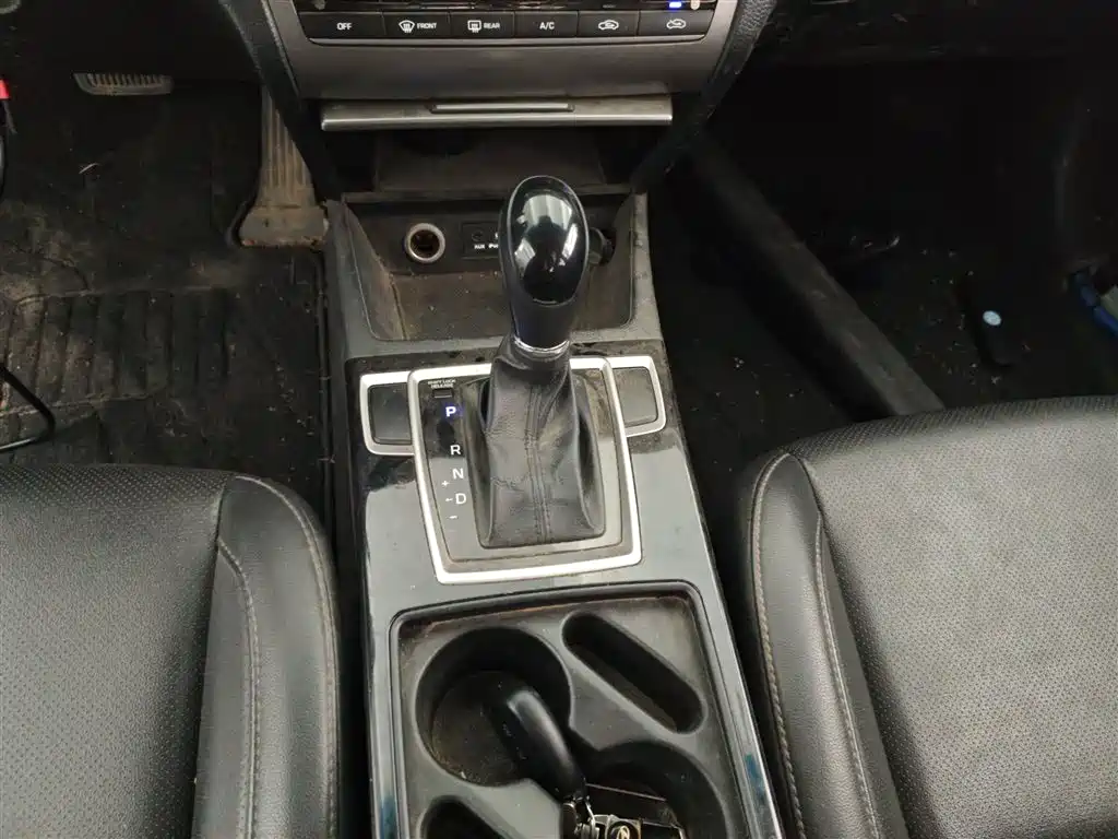 Hyundai Mistra 2015 — фото 14