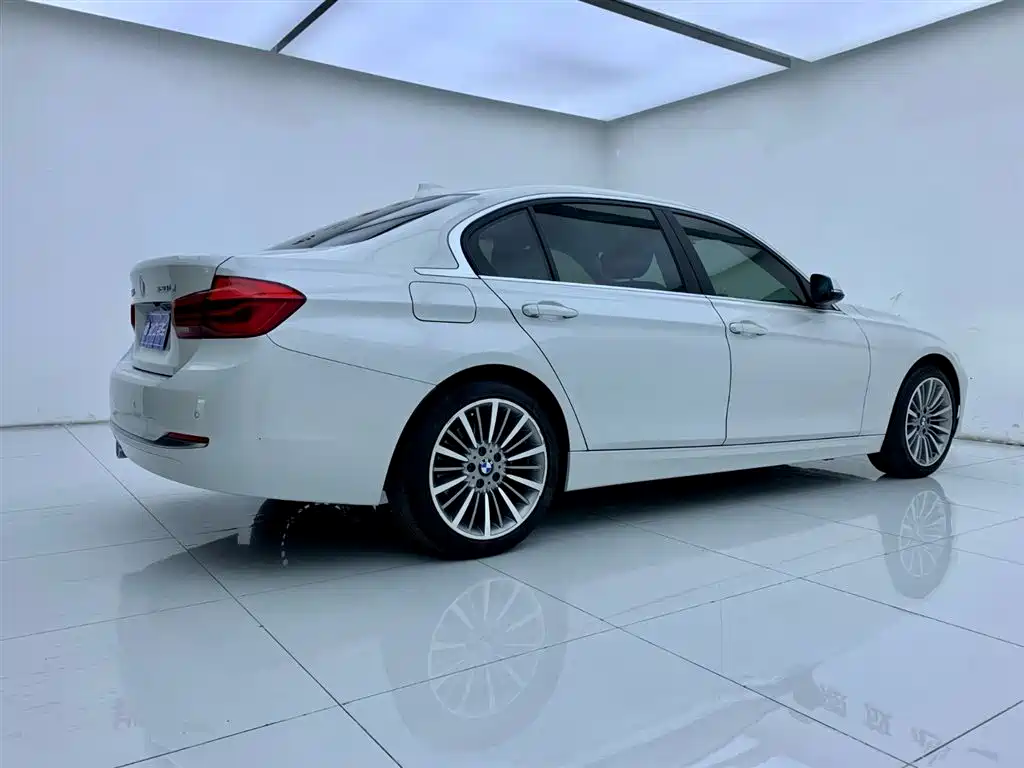 BMW 3 Series 2018