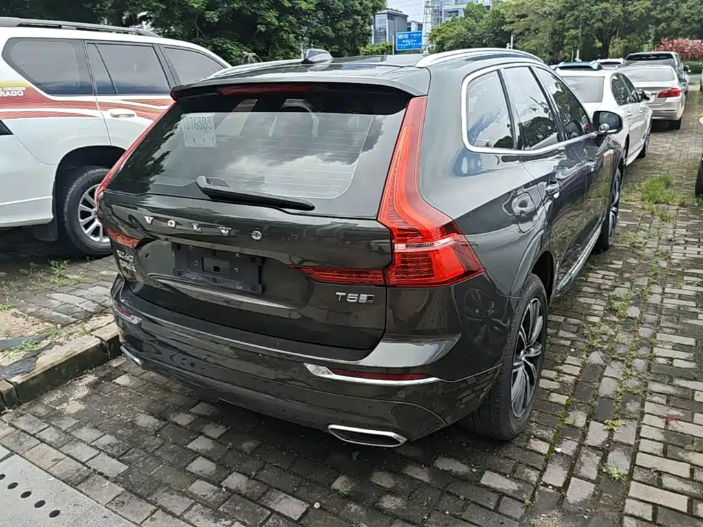 Volvo XC60 2020 — фото 7