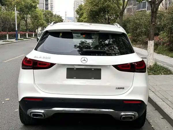 Mercedes-Benz GLA 2020