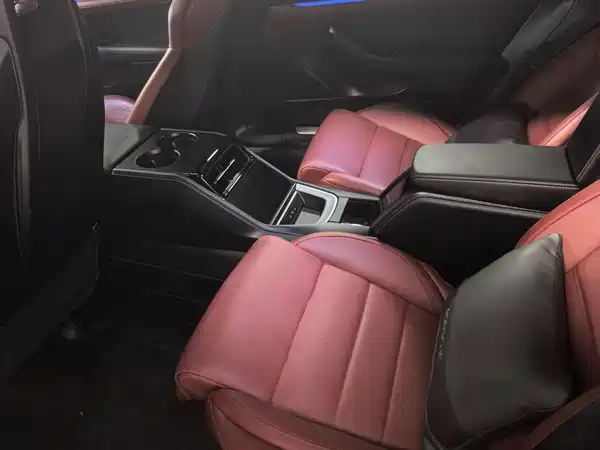 Porsche Panamera 2025