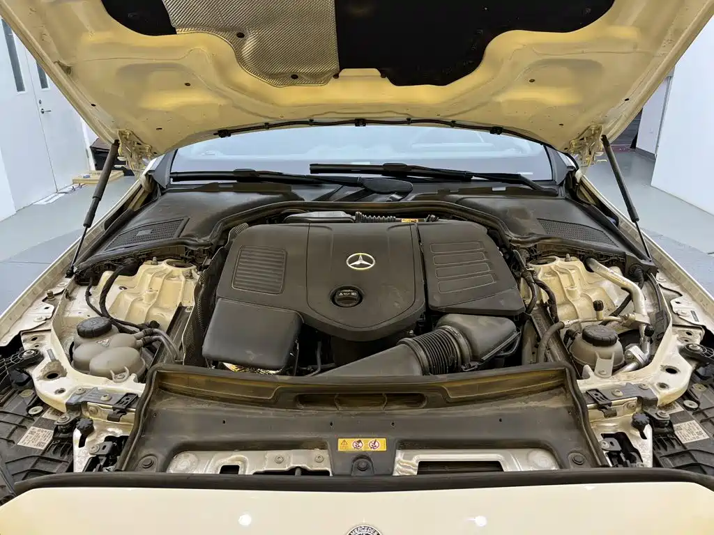 Mercedes-Benz C-Class 2024 — фото 11