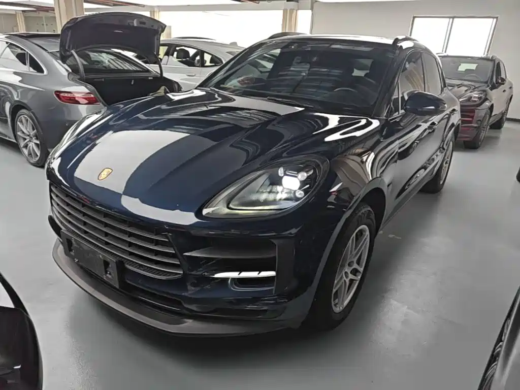 Porsche Macan 2021