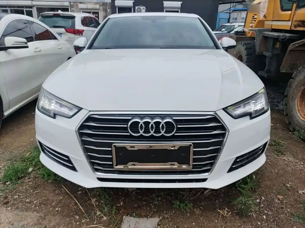 Audi A4L 2018