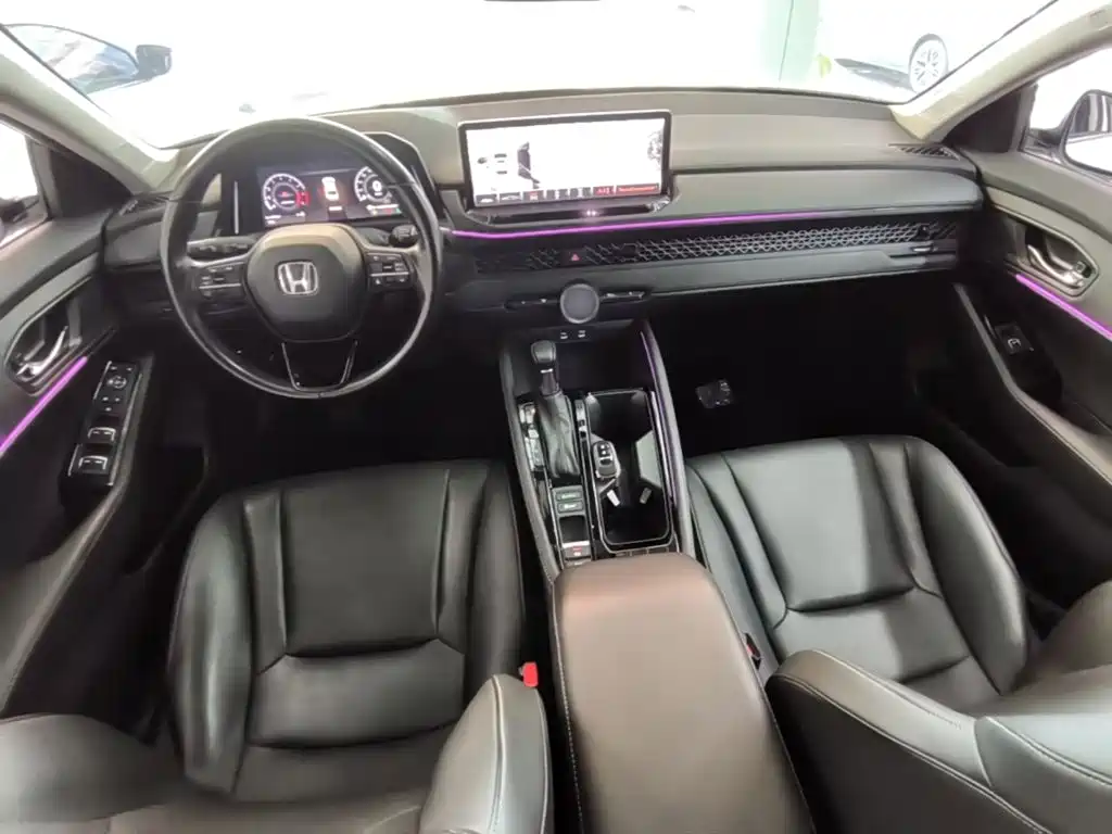Honda Accord 2023 — фото 10