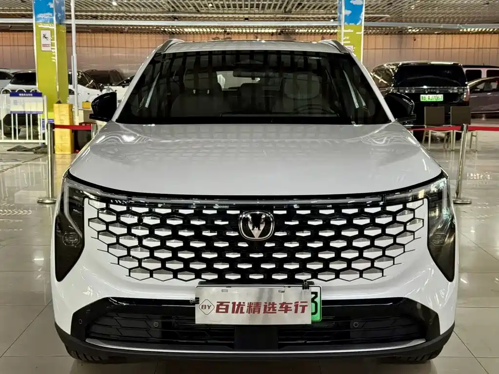 Changan CS55 PLUS PHEV 2026 — фото 2
