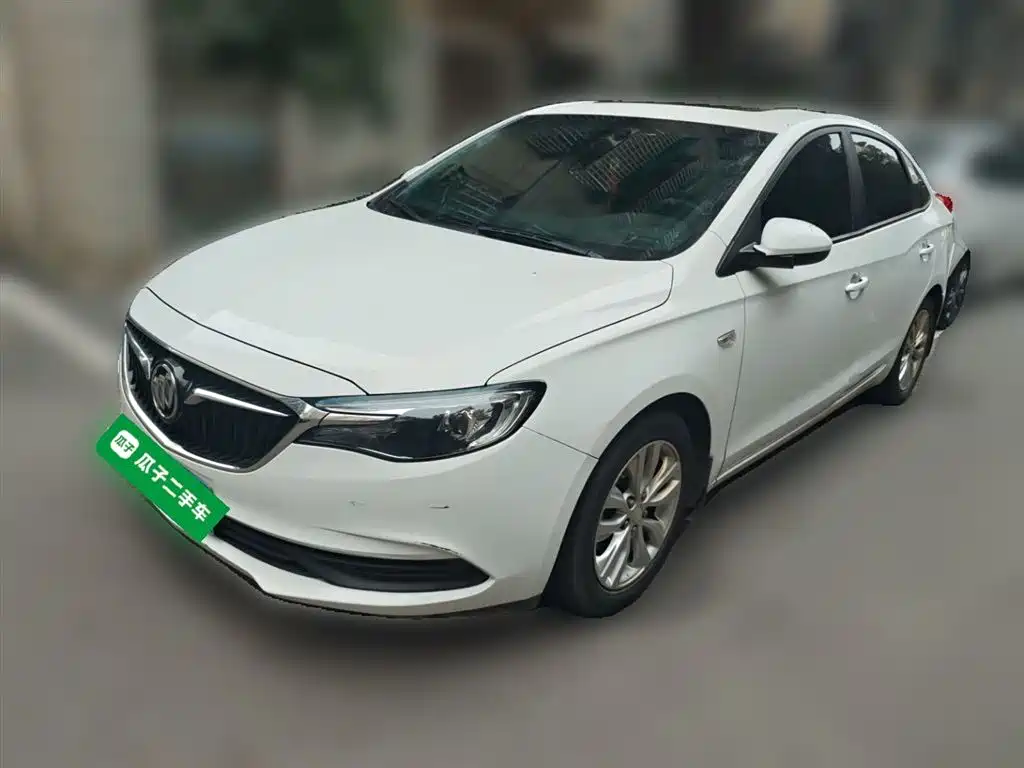 Buick Excelle 2022 — фото 1