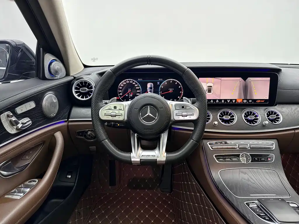 Mercedes-Benz E-Class 2018 — фото 9