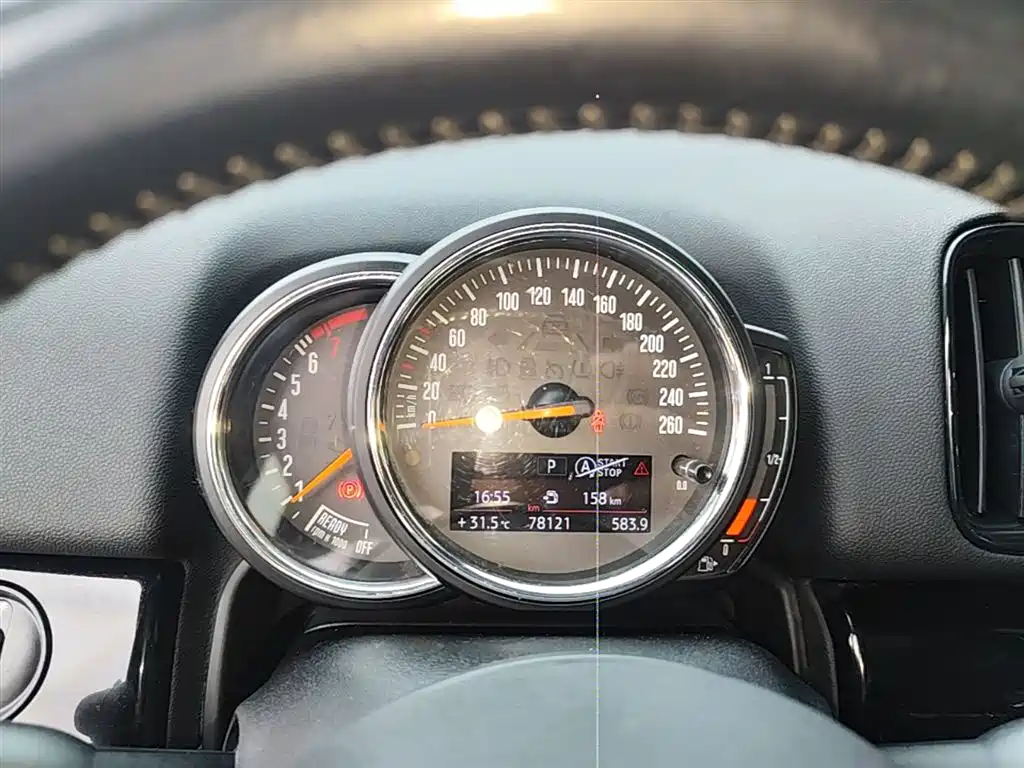 MINI Countryman 2019 — фото 12