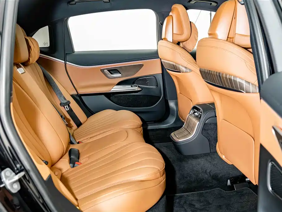 Mercedes-Benz E-Class 2026 — фото 20