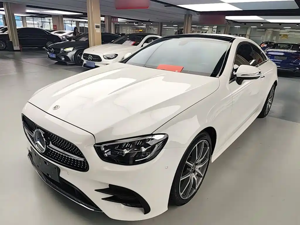 Mercedes-Benz E-Class 2022