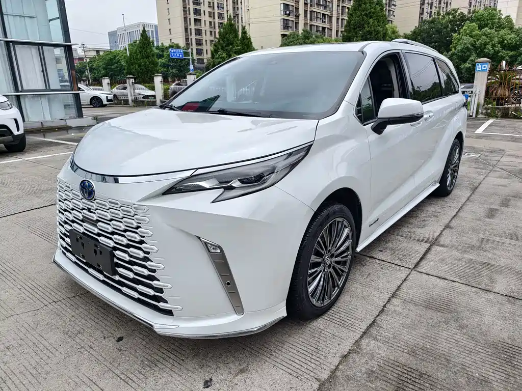 Toyota Sienna 2022