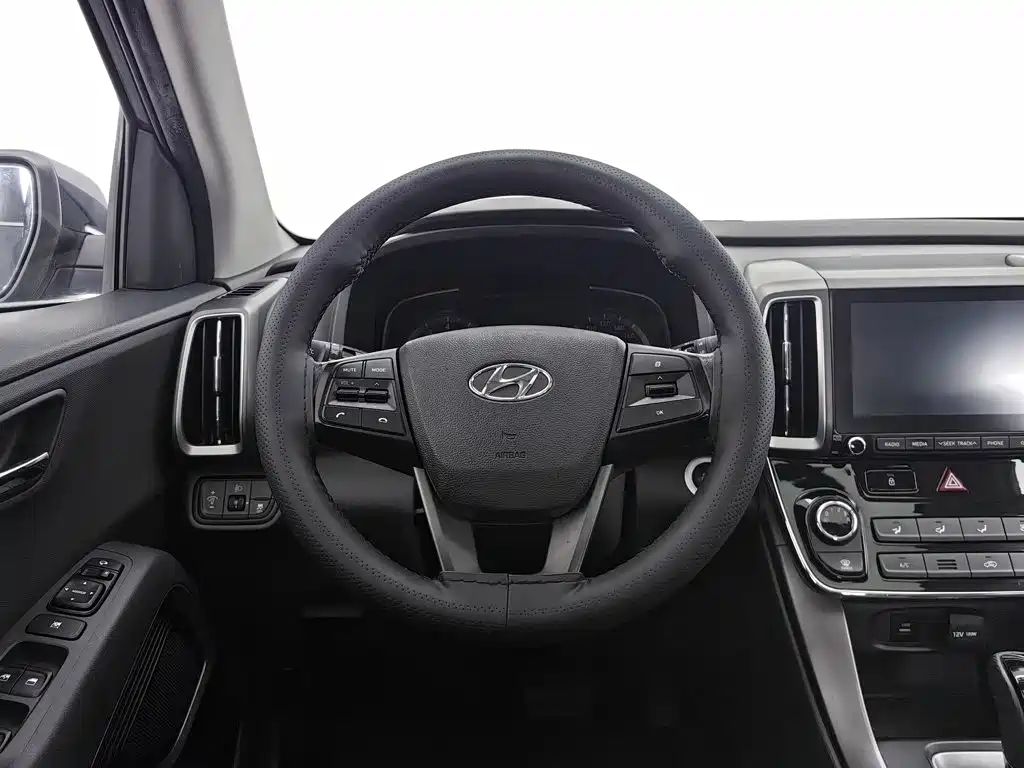 Hyundai ix35 2018 — фото 11