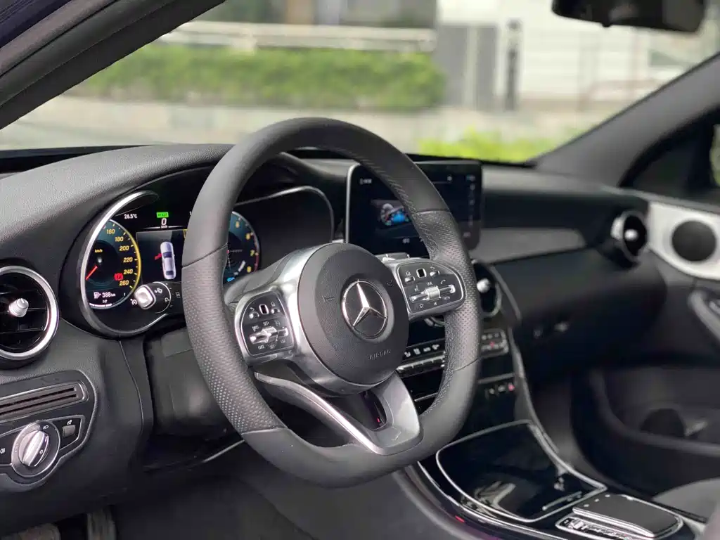 Mercedes-Benz C-Class 2020 — фото 11