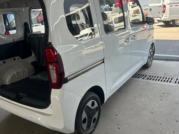 Wuling Zhiguang New Energy 2025