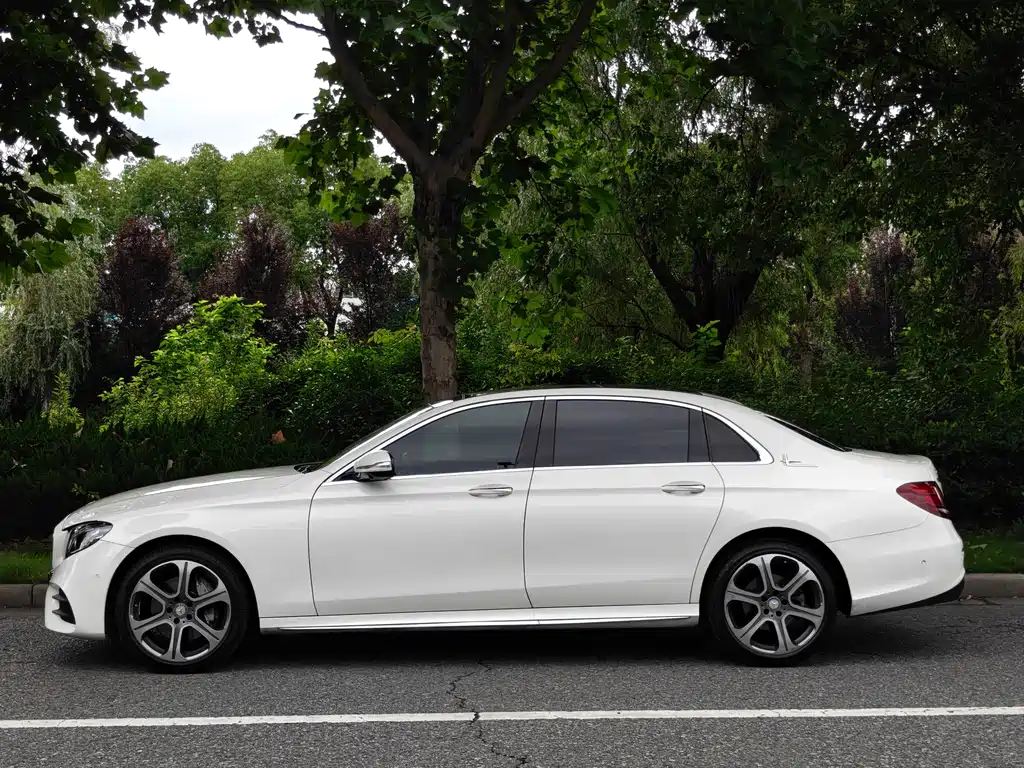 Mercedes-Benz E-Class 2017