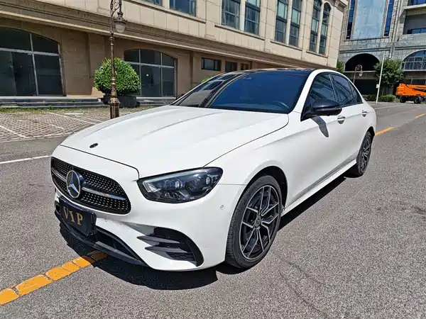 Mercedes-Benz E-Class 2022
