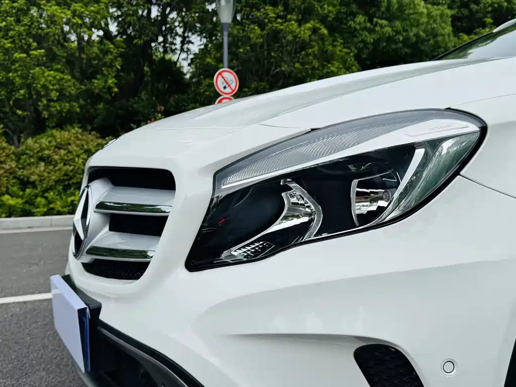 Mercedes-Benz GLA 2015 — фото 16