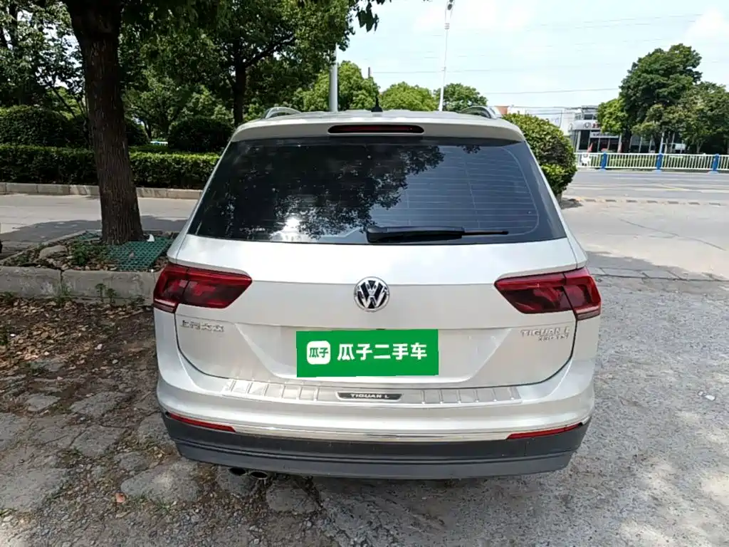 Volkswagen Tiguan L 2017 — фото 6