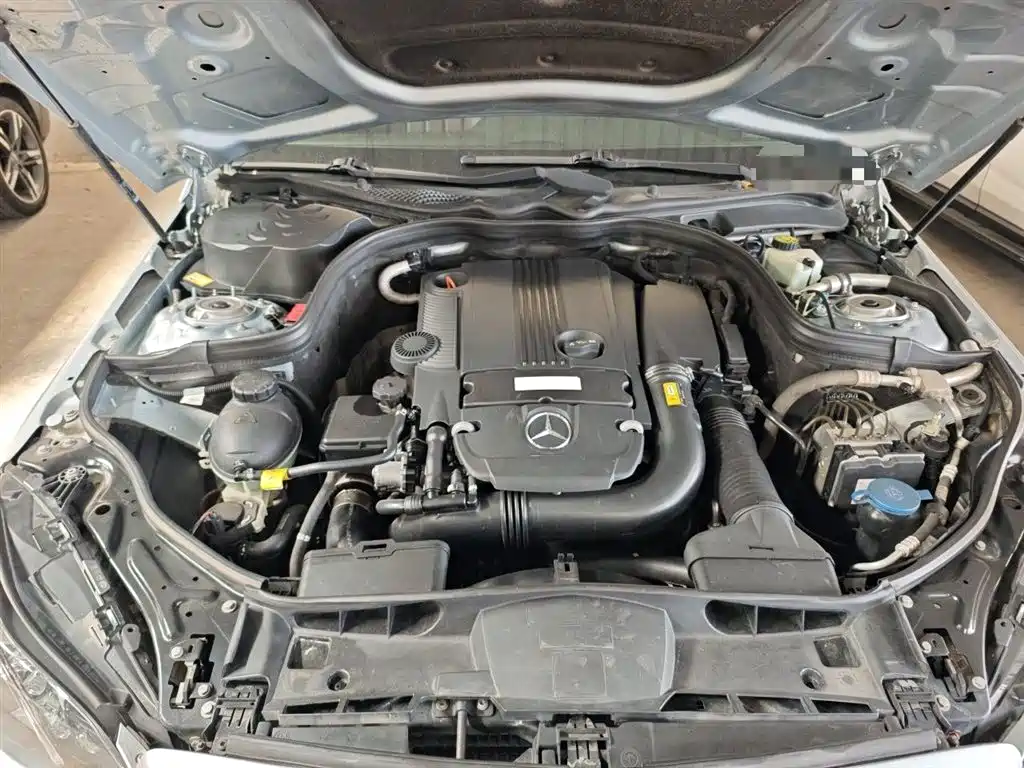 Mercedes-Benz E-Class 2014 — фото 11