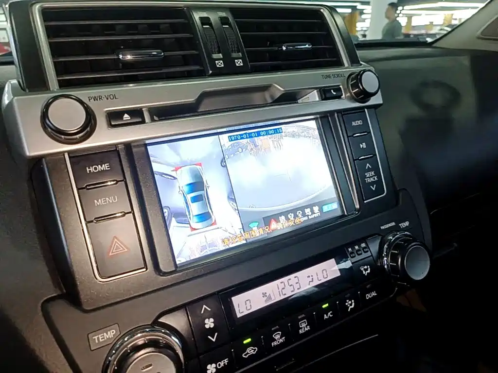 Toyota Prado 2017 — фото 13