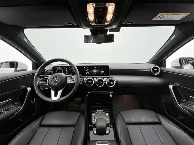Mercedes-Benz A-Class 2020 — фото 10