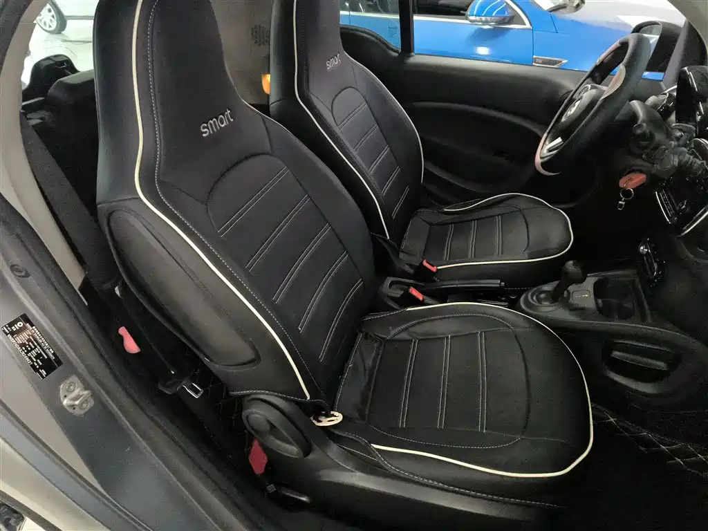smart Fortwo 2018 — фото 25