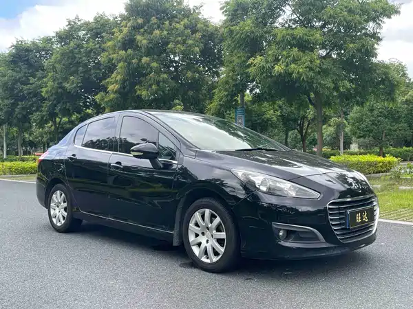 Peugeot 308 2015
