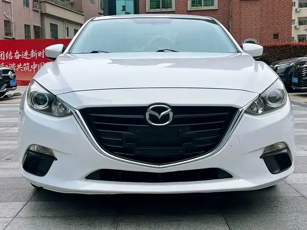 Mazda 3 Axela 2014