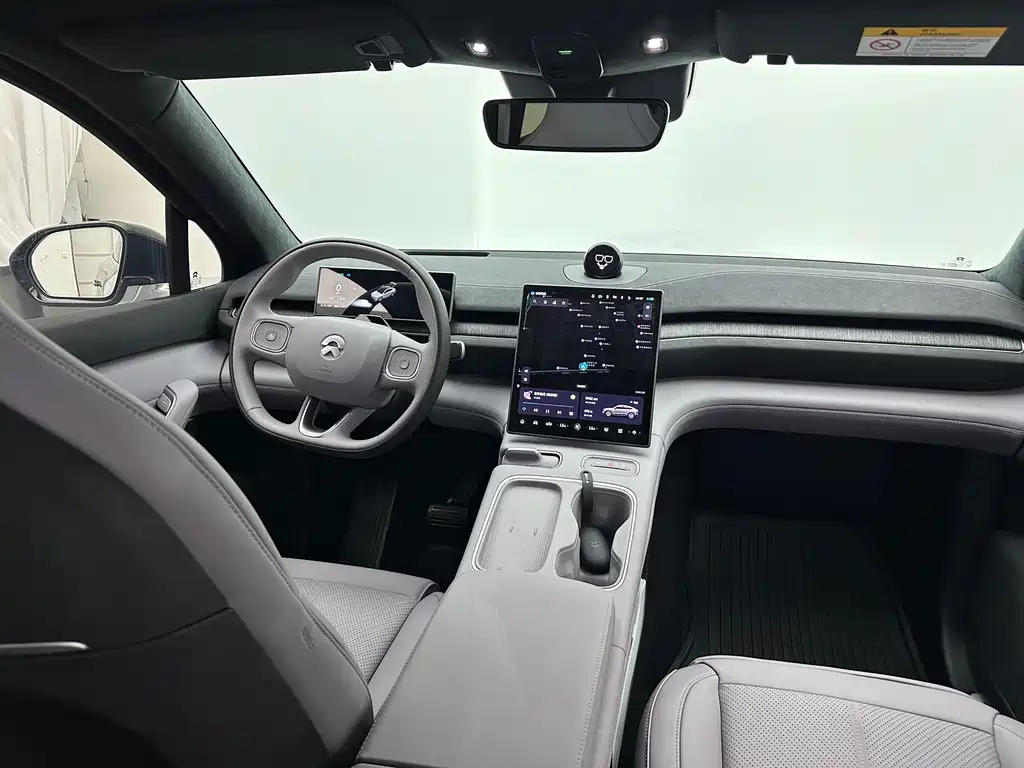 NIO EC6 2025 — фото 18