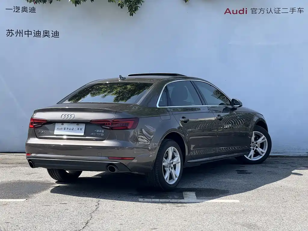 Audi A4L 2018 — фото 4