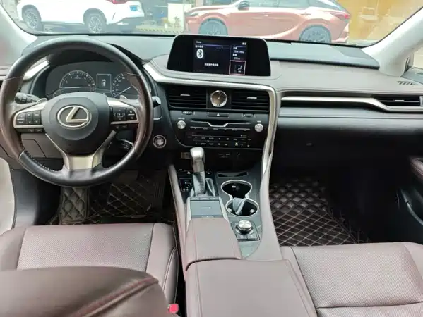 Lexus RX 2020