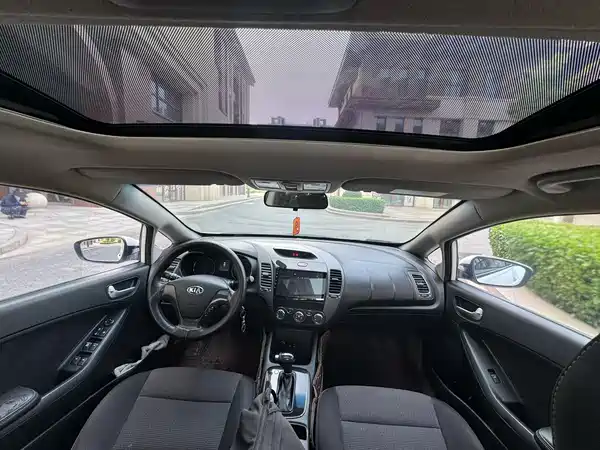 Kia K3 2016