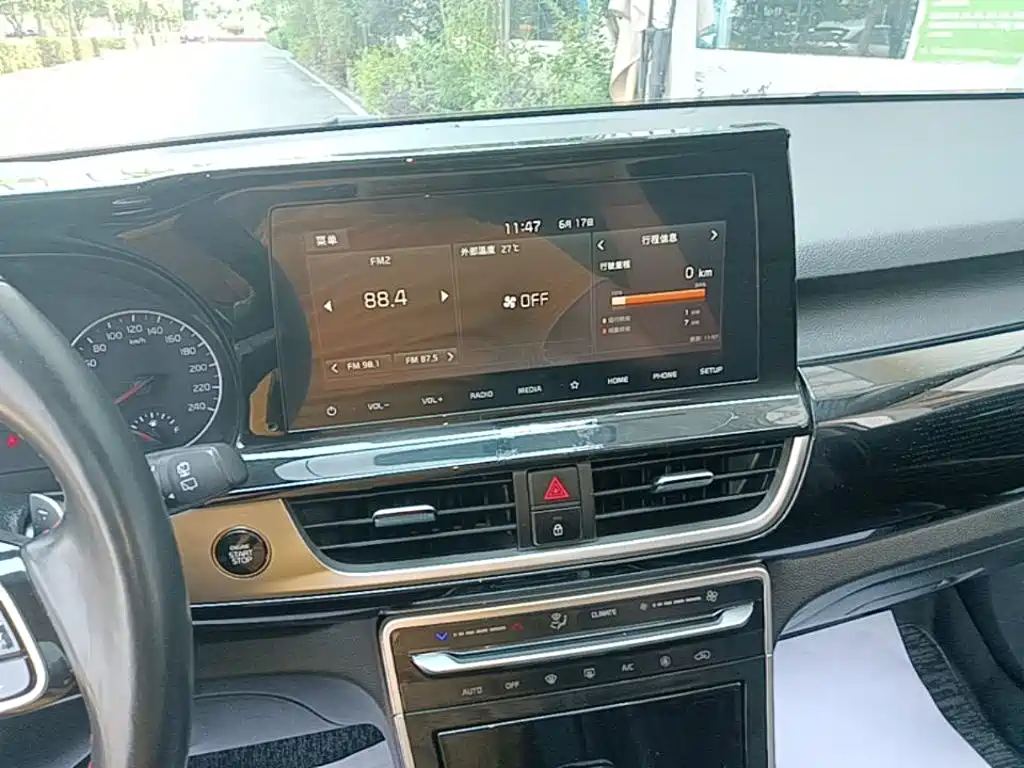 Kia KX3 2020 — фото 13