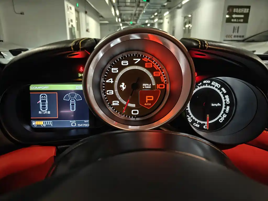 Ferrari California T 2015 — фото 9